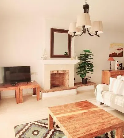 - Playa - En Park Con Terraza Y Jardin Privado Pb6 Эстепона