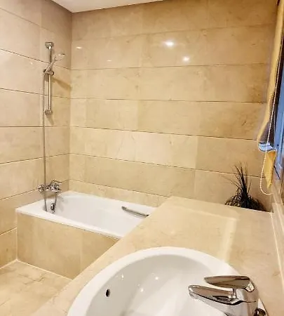 Вилла - Playa - En Park Con Terraza Y Jardin Privado Pb6