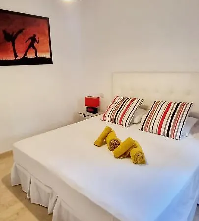 Вилла - Playa - En Park Con Terraza Y Jardin Privado Pb6