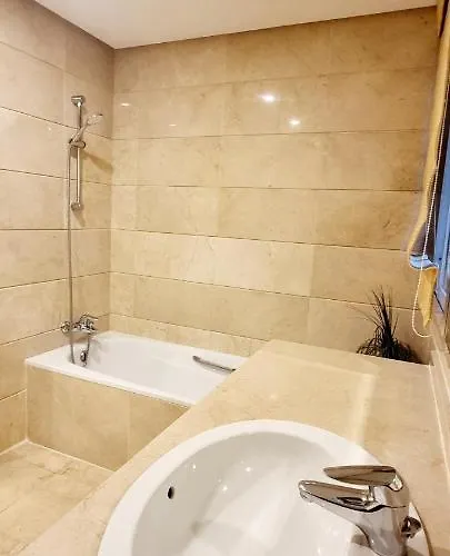 Вилла - Playa - En Park Con Terraza Y Jardin Privado Pb6